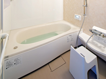 冬も暖かく安全に入浴できるようになり満足しています。