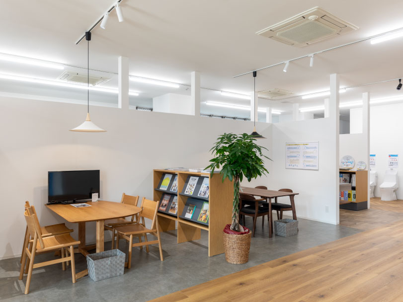 廿日市店の店内