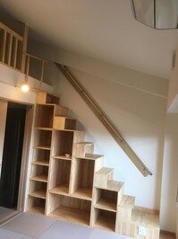 階段収納