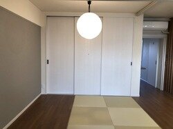 クローゼット収納戸は引き違い