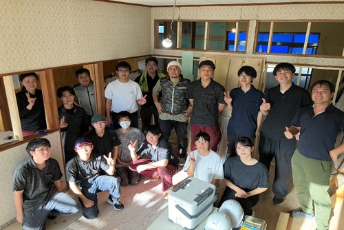 楽屋プロジェクト　第6弾！　 大工、断熱設置工事！